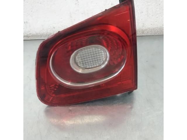 bontott VW TIGUAN Jobb Belső Hátsó Lámpa