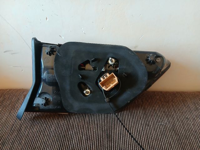 bontott VW TIGUAN Jobb Belső Hátsó Lámpa