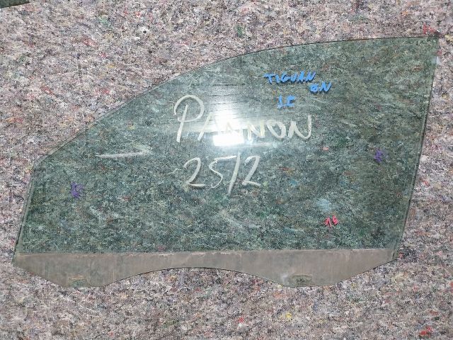 bontott VW TIGUAN Jobb első Ablak