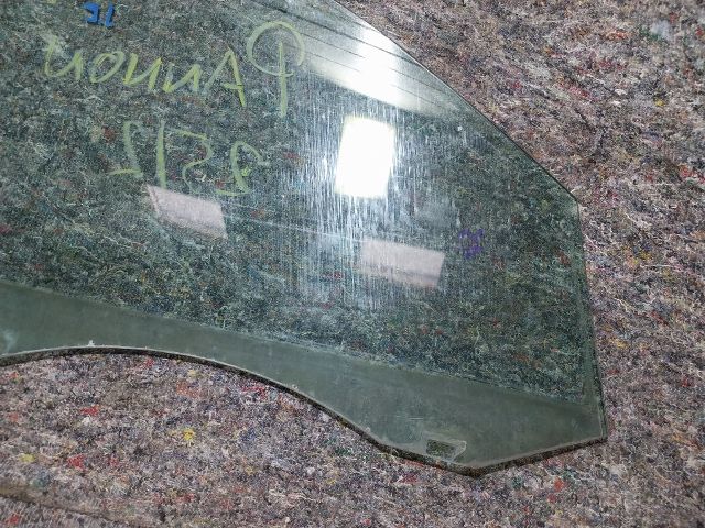 bontott VW TIGUAN Jobb első Ablak