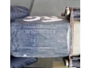 bontott VW TIGUAN Jobb első Ablakemelő Motor