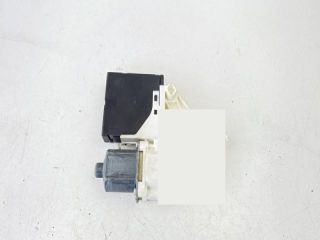 bontott VW TIGUAN Jobb első Ablakemelő Motor