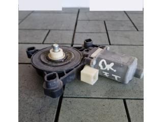 bontott VW TIGUAN Jobb első Ablakemelő Motor