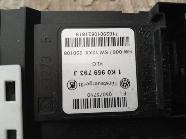 bontott VW TIGUAN Jobb első Ablakemelő Motor