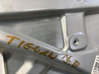 bontott VW TIGUAN Jobb első Ablakemelő Szerkezet (Elektromos)