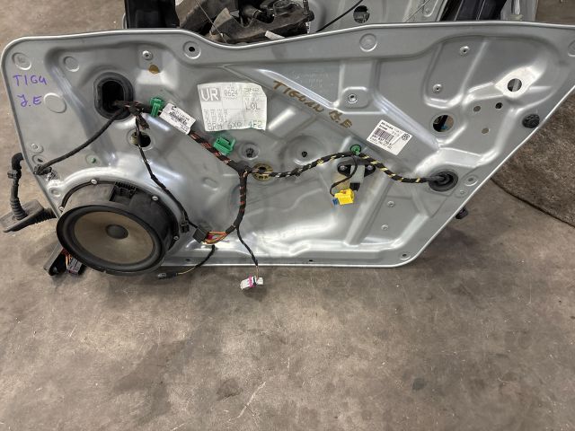 bontott VW TIGUAN Jobb első Ablakemelő Szerkezet (Elektromos)