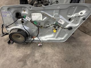 bontott VW TIGUAN Jobb első Ablakemelő Szerkezet (Elektromos)