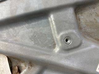 bontott VW TIGUAN Jobb első Ablakemelő Szerkezet (Elektromos)