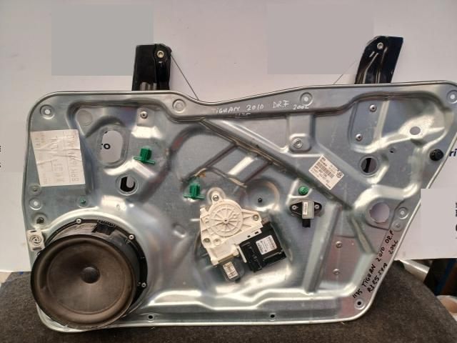 bontott VW TIGUAN Jobb első Ablakemelő Szerkezet (Elektromos)