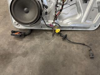 bontott VW TIGUAN Jobb első Ablakemelő Szerkezet (Elektromos)