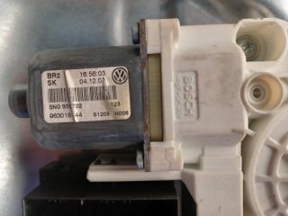 bontott VW TIGUAN Jobb első Ablakemelő Szerkezet (Elektromos)