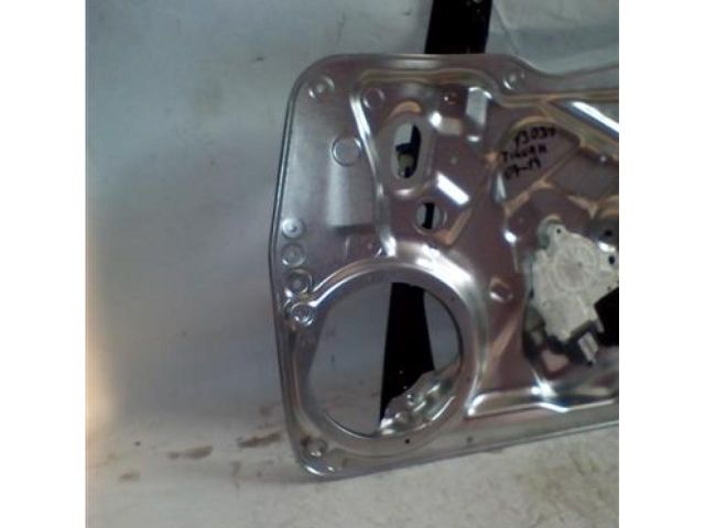 bontott VW TIGUAN Jobb első Ablakemelő Szerkezet (Elektromos)