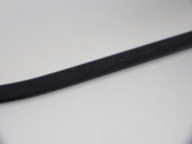 bontott VW TIGUAN Jobb első Ablaktörlő Kar