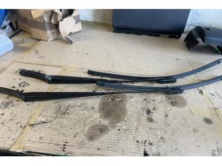 bontott VW TIGUAN Jobb első Ablaktörlő Kar