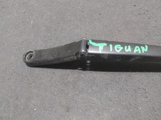 bontott VW TIGUAN Jobb első Ablaktörlő Kar