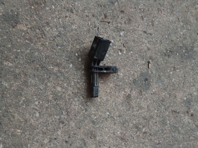 bontott VW TIGUAN Jobb első ABS Jeladó