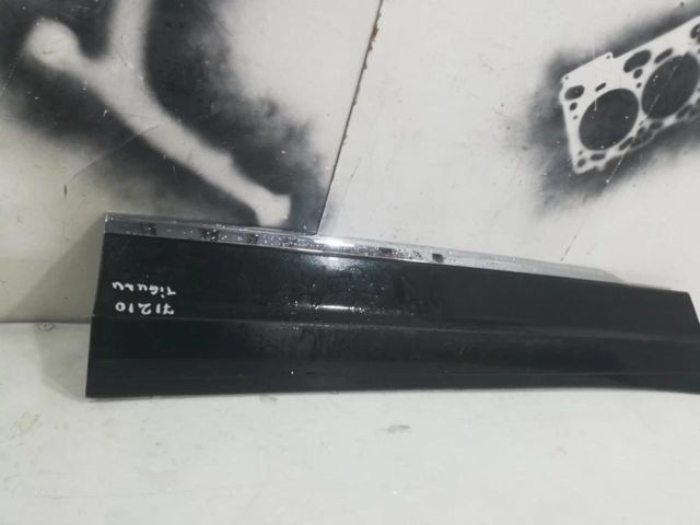 bontott VW TIGUAN Jobb első Ajtó Díszléc