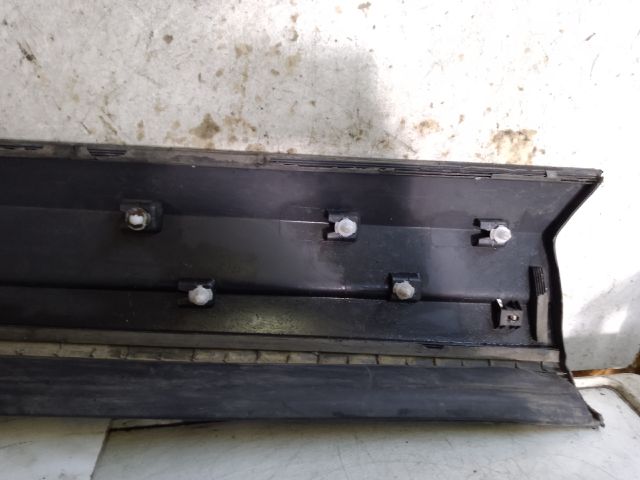 bontott VW TIGUAN Jobb első Ajtó Díszléc