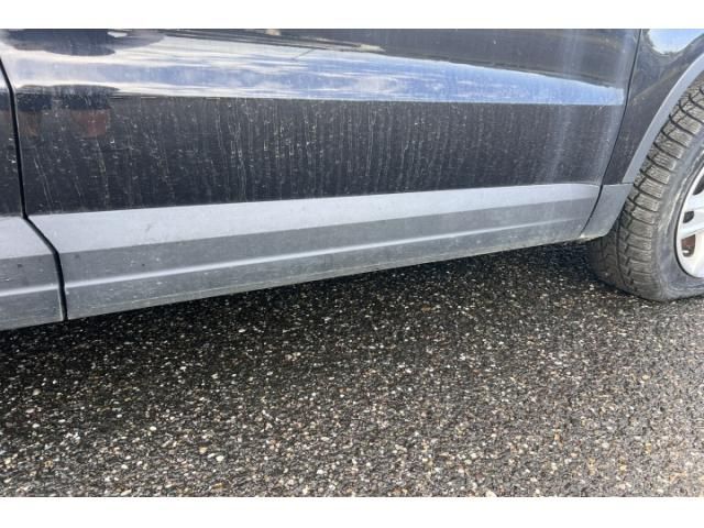 bontott VW TIGUAN Jobb első Ajtó Díszléc