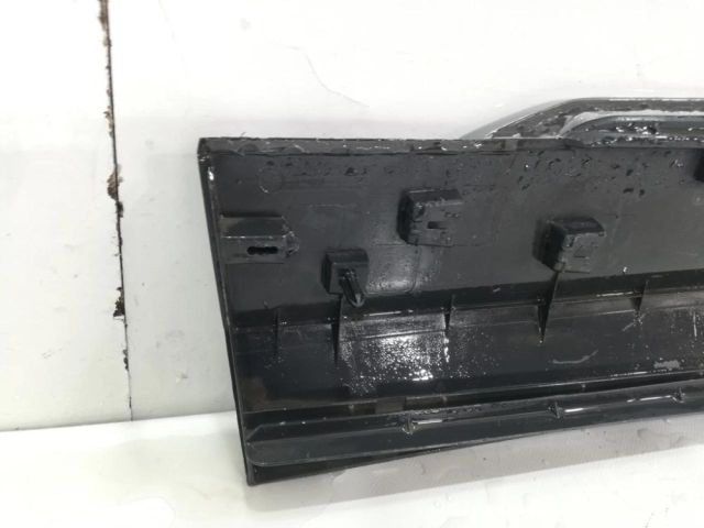 bontott VW TIGUAN Jobb első Ajtó Díszléc