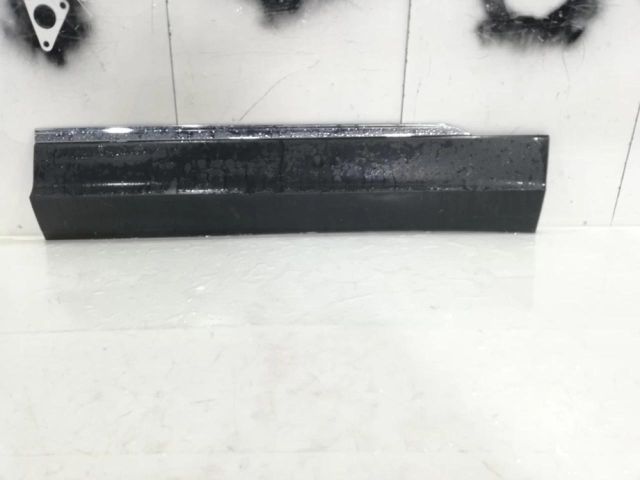 bontott VW TIGUAN Jobb első Ajtó Díszléc