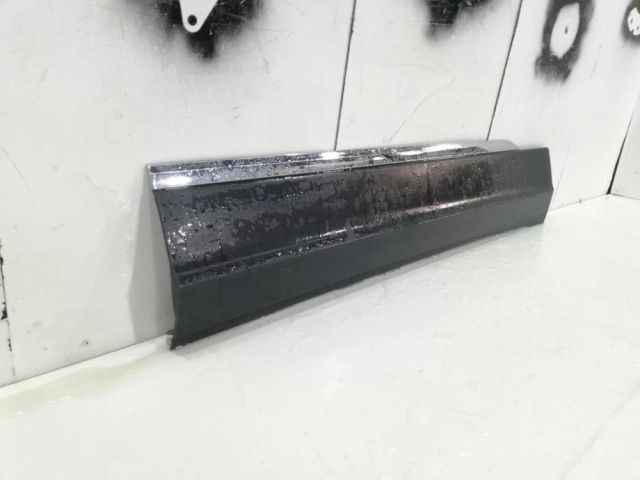 bontott VW TIGUAN Jobb első Ajtó Díszléc