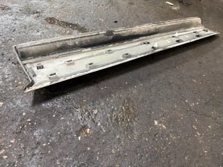 bontott VW TIGUAN Jobb első Ajtó Díszléc