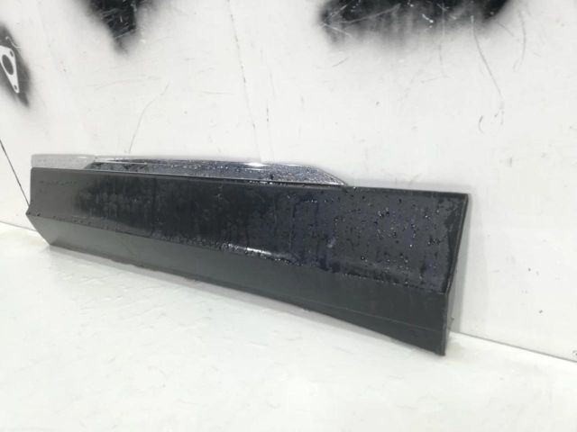 bontott VW TIGUAN Jobb első Ajtó Díszléc