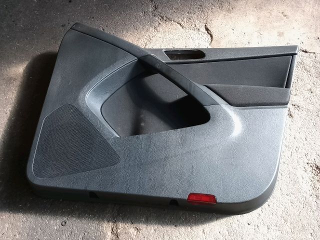 bontott VW TIGUAN Jobb első Ajtó Kárpit