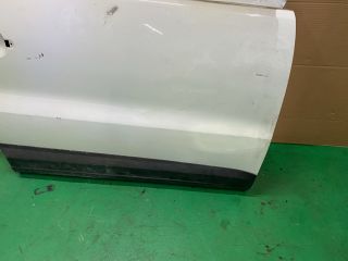 bontott VW TIGUAN Jobb első Ajtó (Üres lemez)