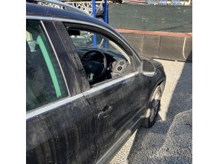 bontott VW TIGUAN Jobb első Ajtó (Üres lemez)