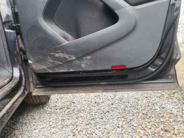 bontott VW TIGUAN Jobb első Ajtó (Üres lemez)