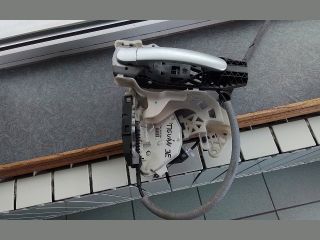 bontott VW TIGUAN Jobb első Ajtózár