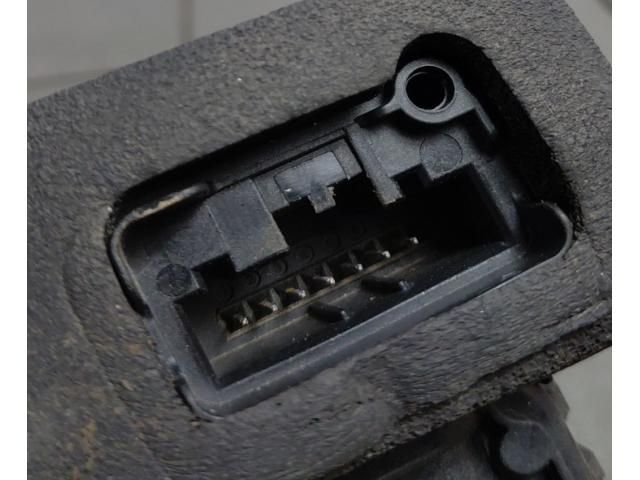 bontott VW TIGUAN Jobb első Ajtózár