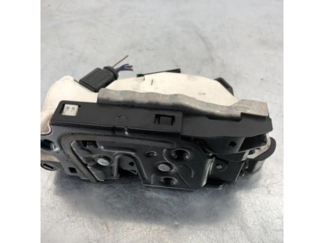 bontott VW TIGUAN Jobb első Ajtózár