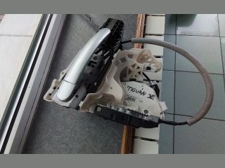 bontott VW TIGUAN Jobb első Ajtózár