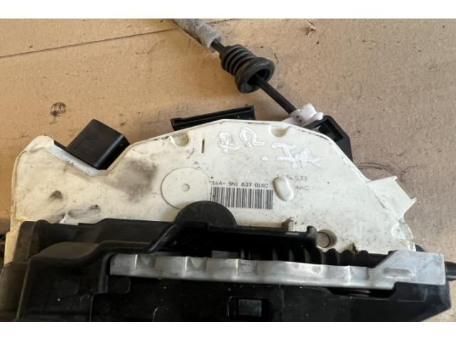 bontott VW TIGUAN Jobb első Ajtózár