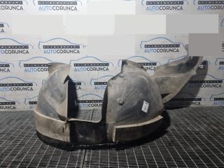 bontott VW TIGUAN Jobb első Dobbetét (Kerékjárati, Műanyag)