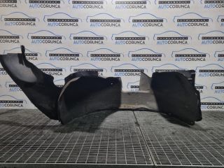 bontott VW TIGUAN Jobb első Dobbetét (Kerékjárati, Műanyag)