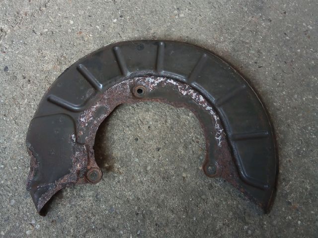 bontott VW TIGUAN Jobb első Fék Porvédő Lemez