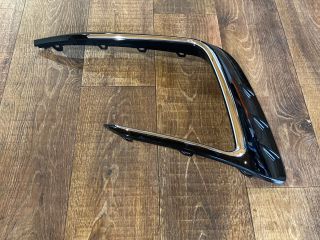 bontott VW TIGUAN Jobb első Lökhárító Díszléc