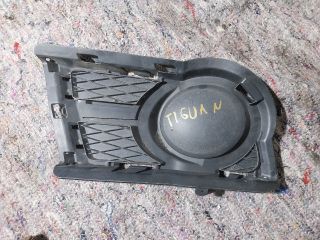 bontott VW TIGUAN Jobb első Lökhárító Vakborítás