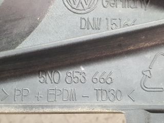 bontott VW TIGUAN Jobb első Lökhárító Vakborítás