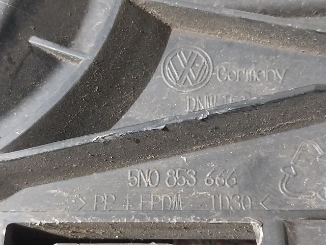 bontott VW TIGUAN Jobb első Lökhárító Vakborítás