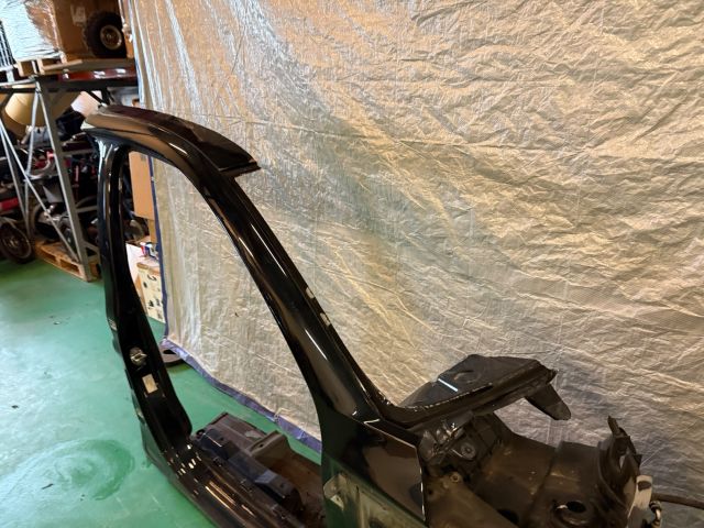 bontott VW TIGUAN Jobb első Negyed Karosszéria Csomag