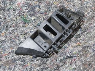 bontott VW TIGUAN Jobb első Oldal Lökhárító Tartó (Műanyag)