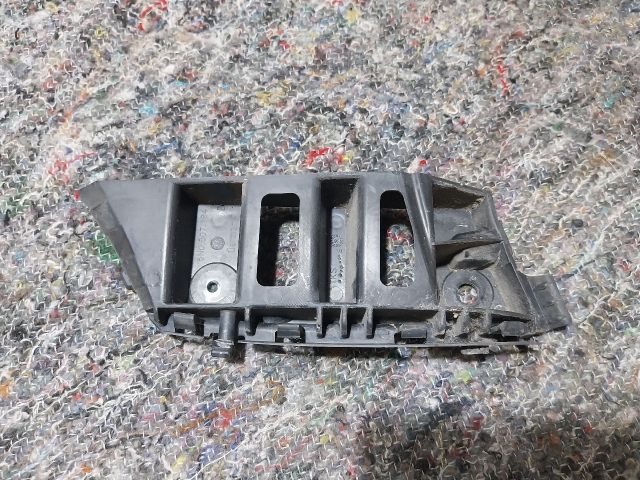 bontott VW TIGUAN Jobb első Oldal Lökhárító Tartó (Műanyag)