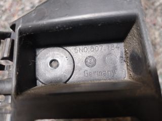 bontott VW TIGUAN Jobb első Oldal Lökhárító Tartó (Műanyag)