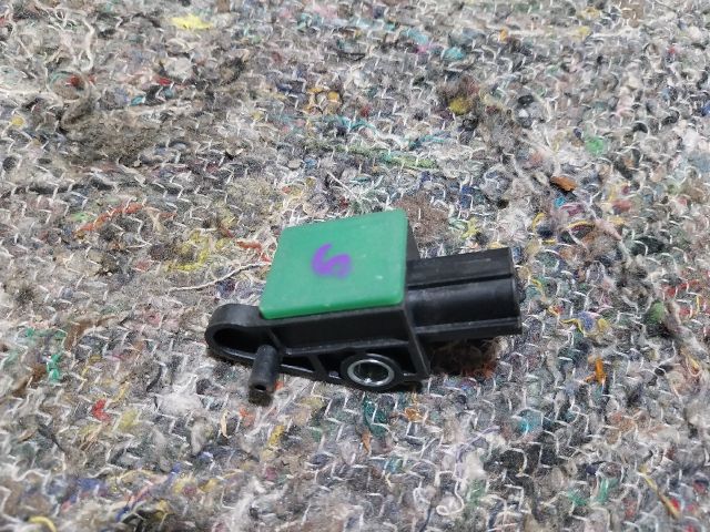 bontott VW TIGUAN Jobb első Oldal Ütközés Érzékelő