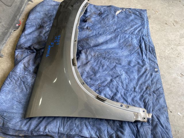 bontott VW TIGUAN Jobb első Sárvédő